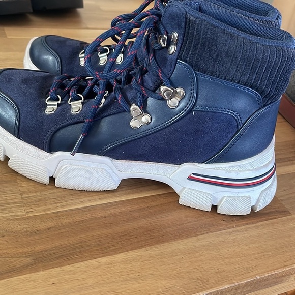 TOMMY HILFIGER ⭐️ nesser navy suede sneaker boots - Picture 6 of 7